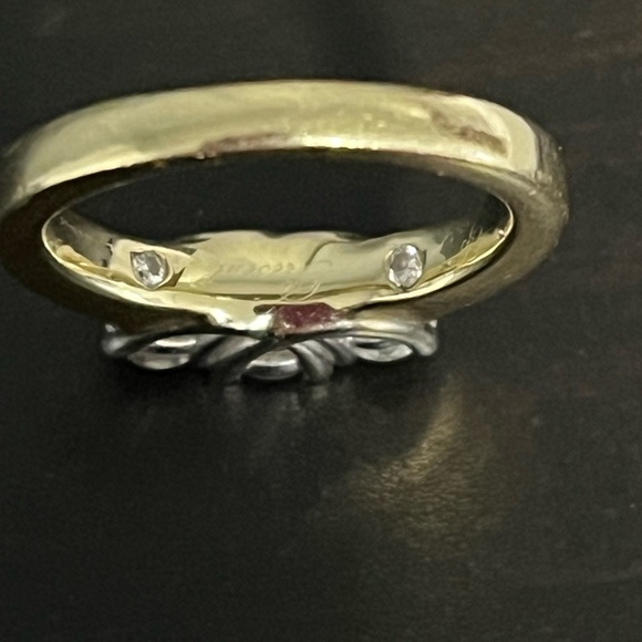 1.00 CT. T.W. Diamond Three Stone Ring in 14K Gold - Picture 10 of 13